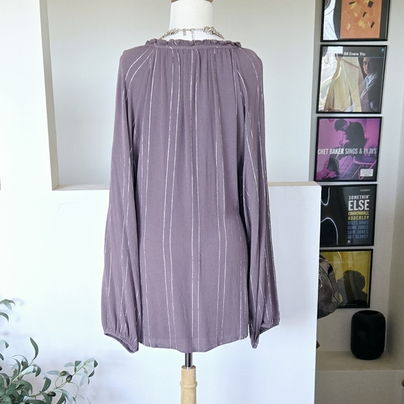 Torrid Crinkle Gauze With Lurex Peasant Blouse 5X - Picture 10 of 14